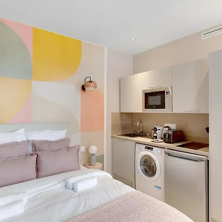 Modern Air-conditioned In * Neuilly-sur-Seine